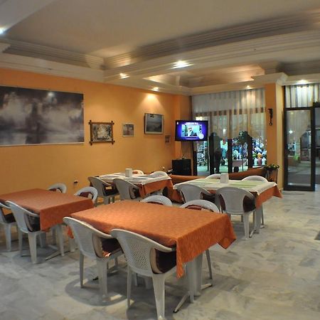 Akerdem Hotel Кушадаси Екстер'єр фото
