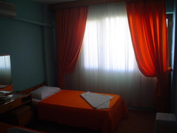 Akerdem Hotel Кушадаси Номер фото