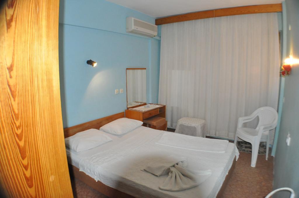 Akerdem Hotel Кушадаси Екстер'єр фото